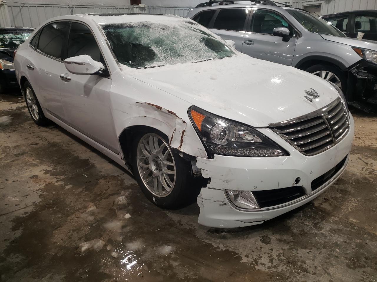 Hyundai Equus sign (2014)