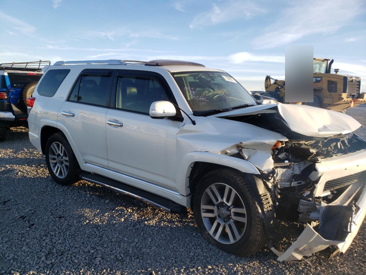 Toyota 4runner sr (2013)