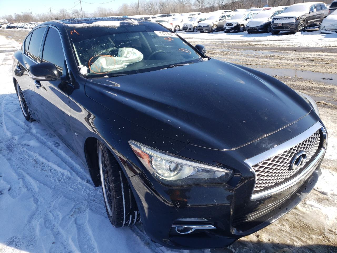 Infiniti Q50 base (2015)