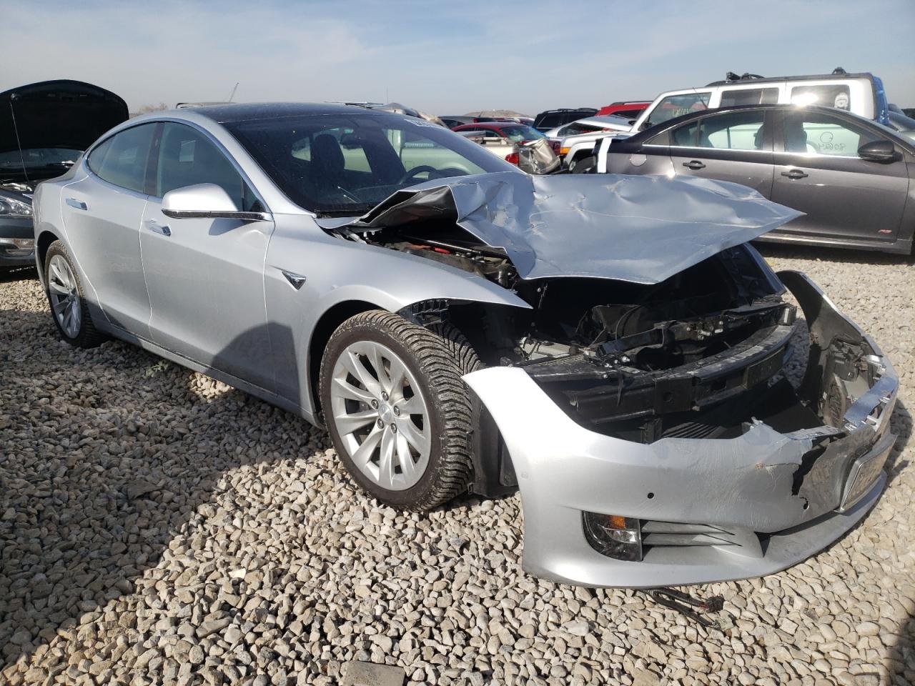 Tesla Model s (2017)