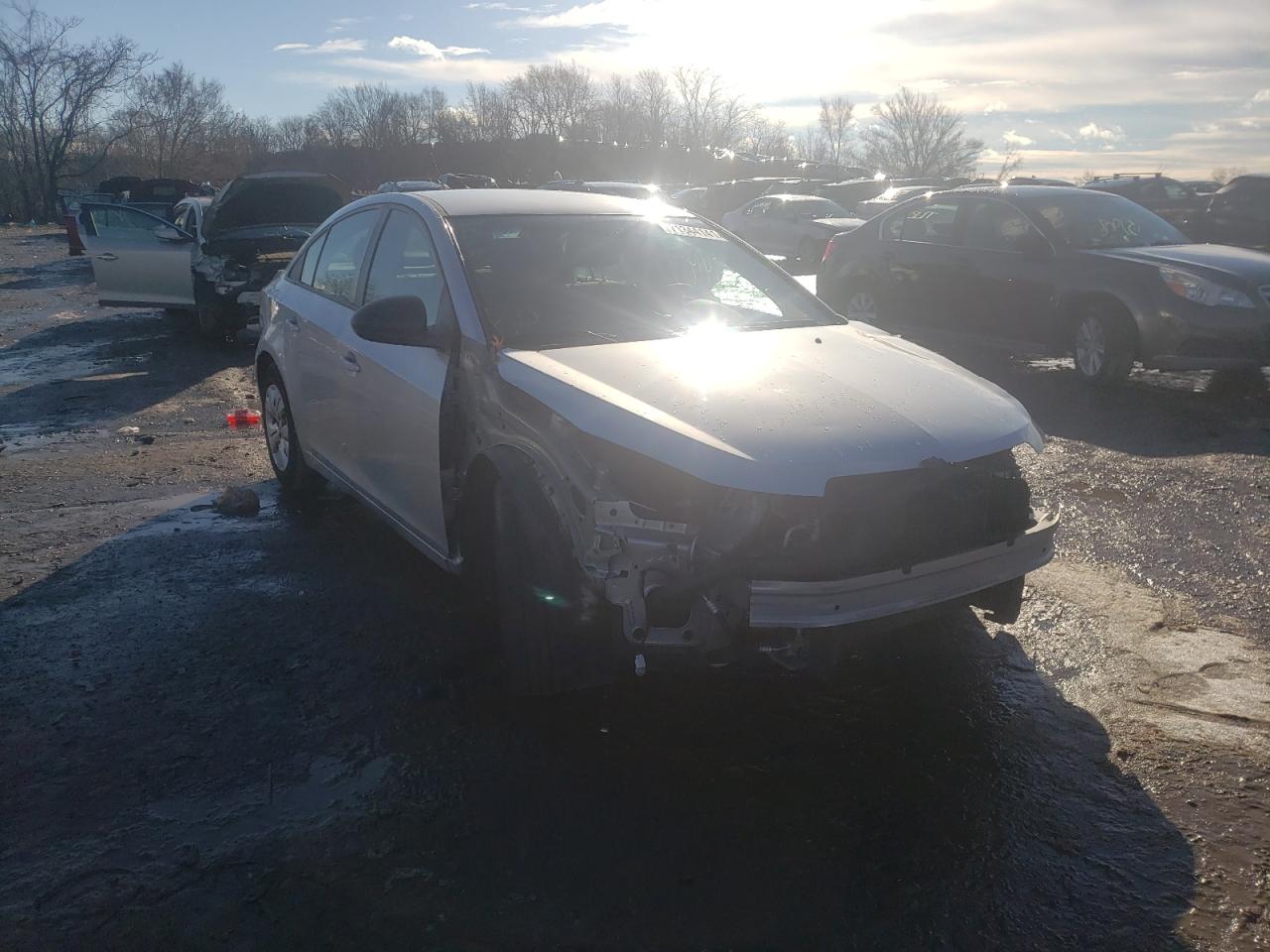 Chevrolet Cruze ls (2015)