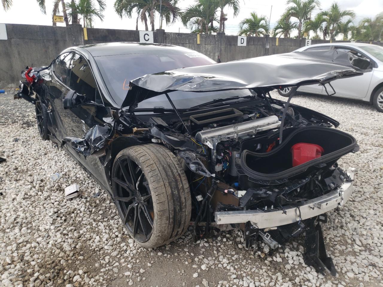 Tesla Model s (2021)