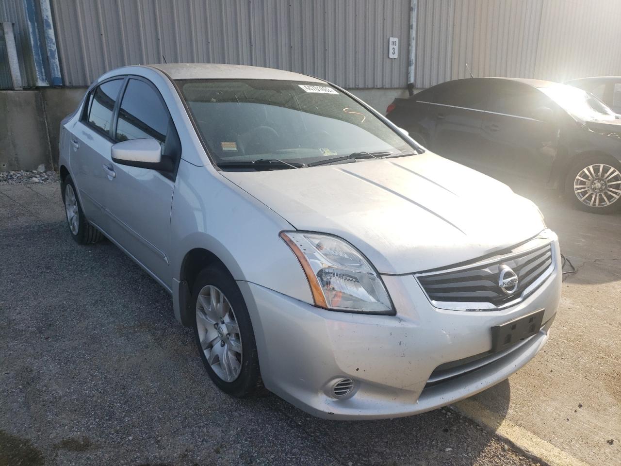 Nissan Sentra 2-0 (2011)