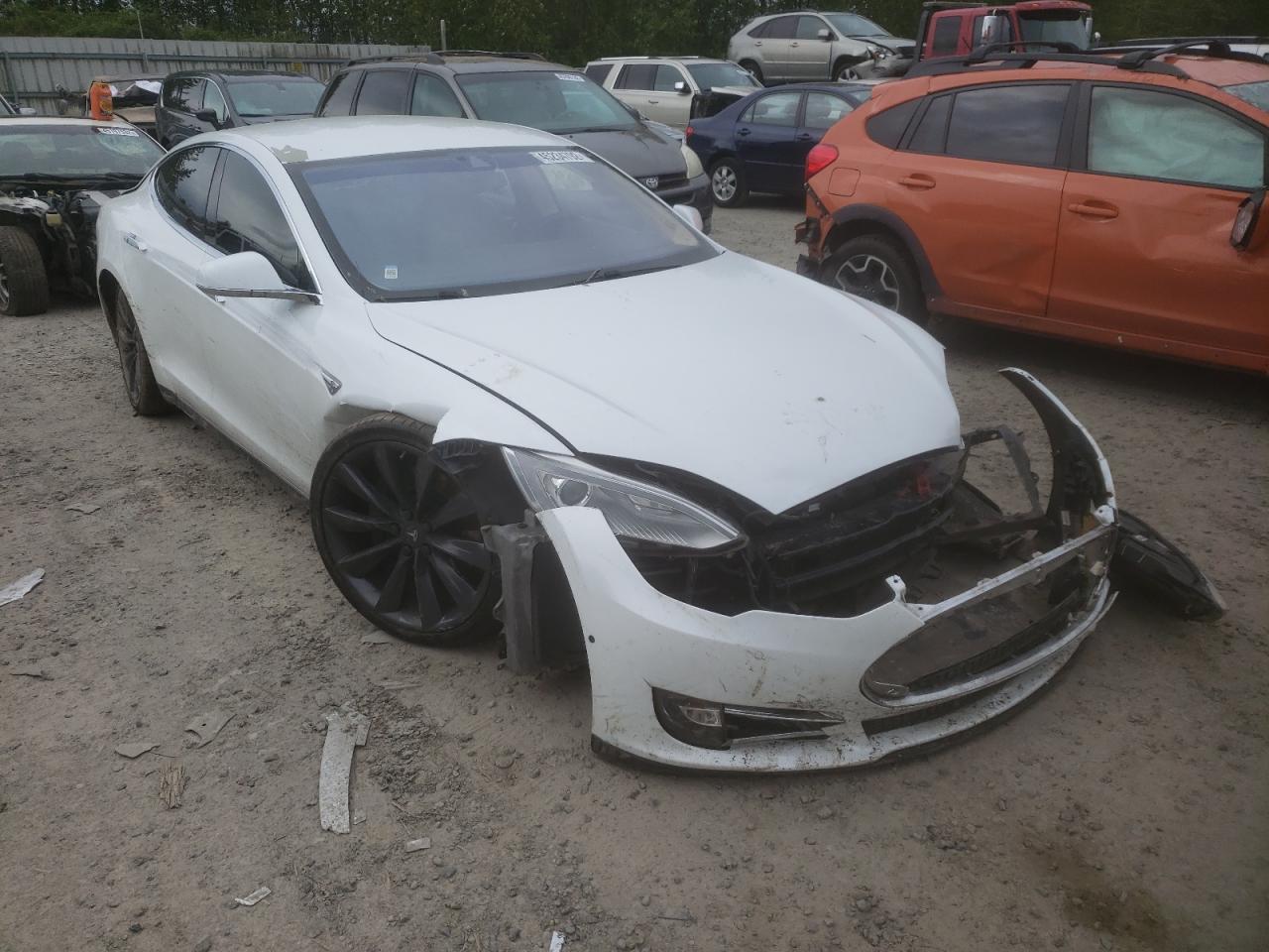 Tesla Model s (2014)