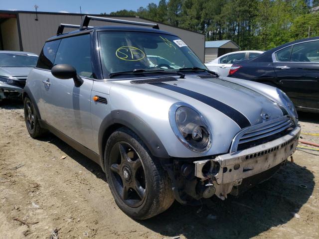 Mini Cooper (2004)