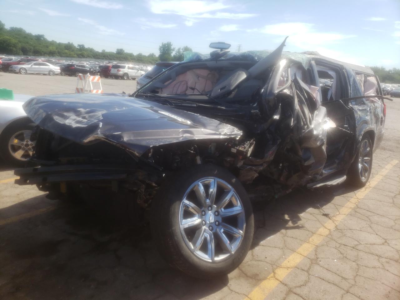 Chevrolet Suburban (2015)