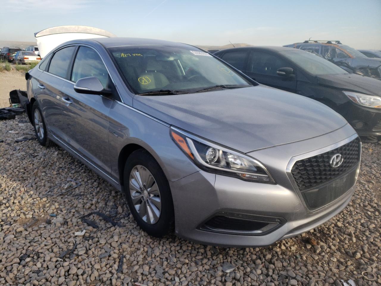 Hyundai Sonata hyb (2016)