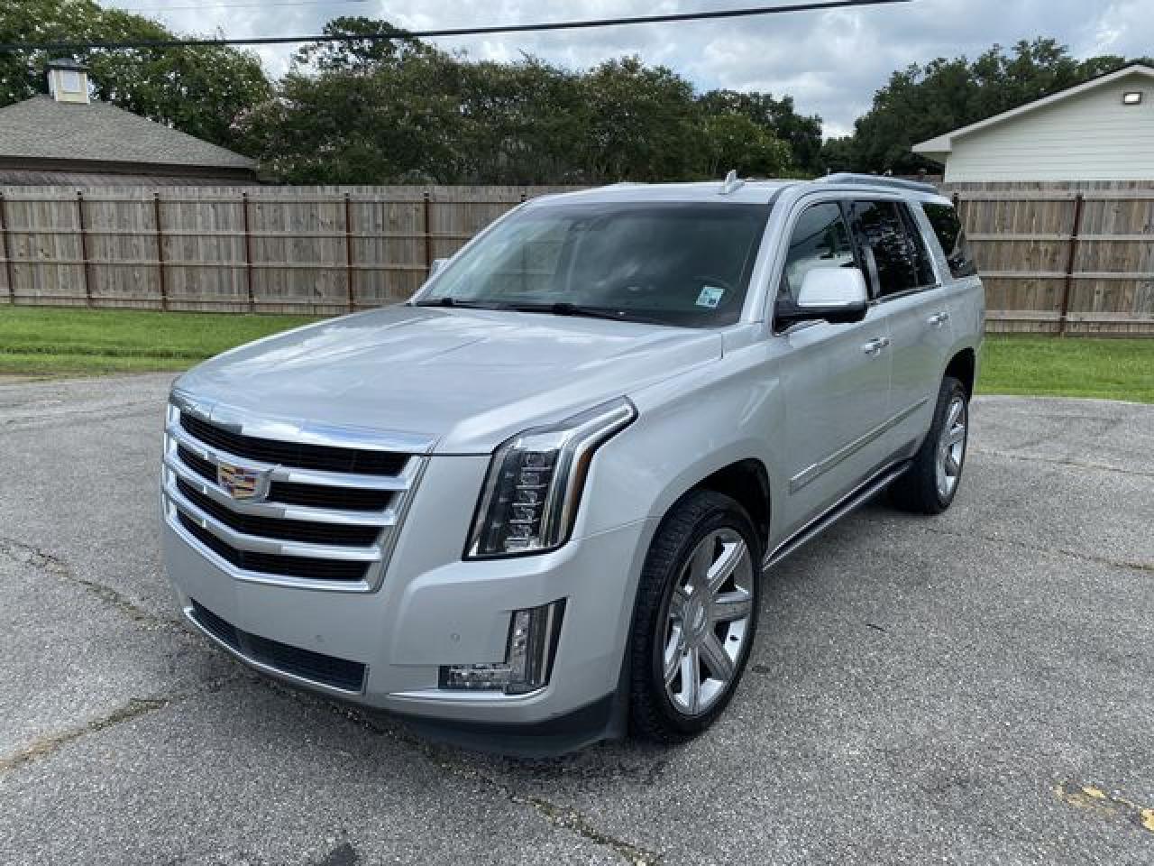 Cadillac Escalade (2016)