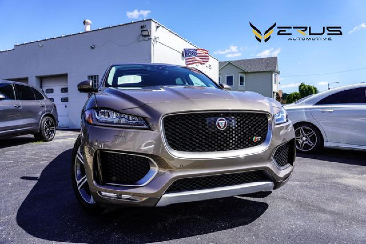 Jaguar F-pace (2017)