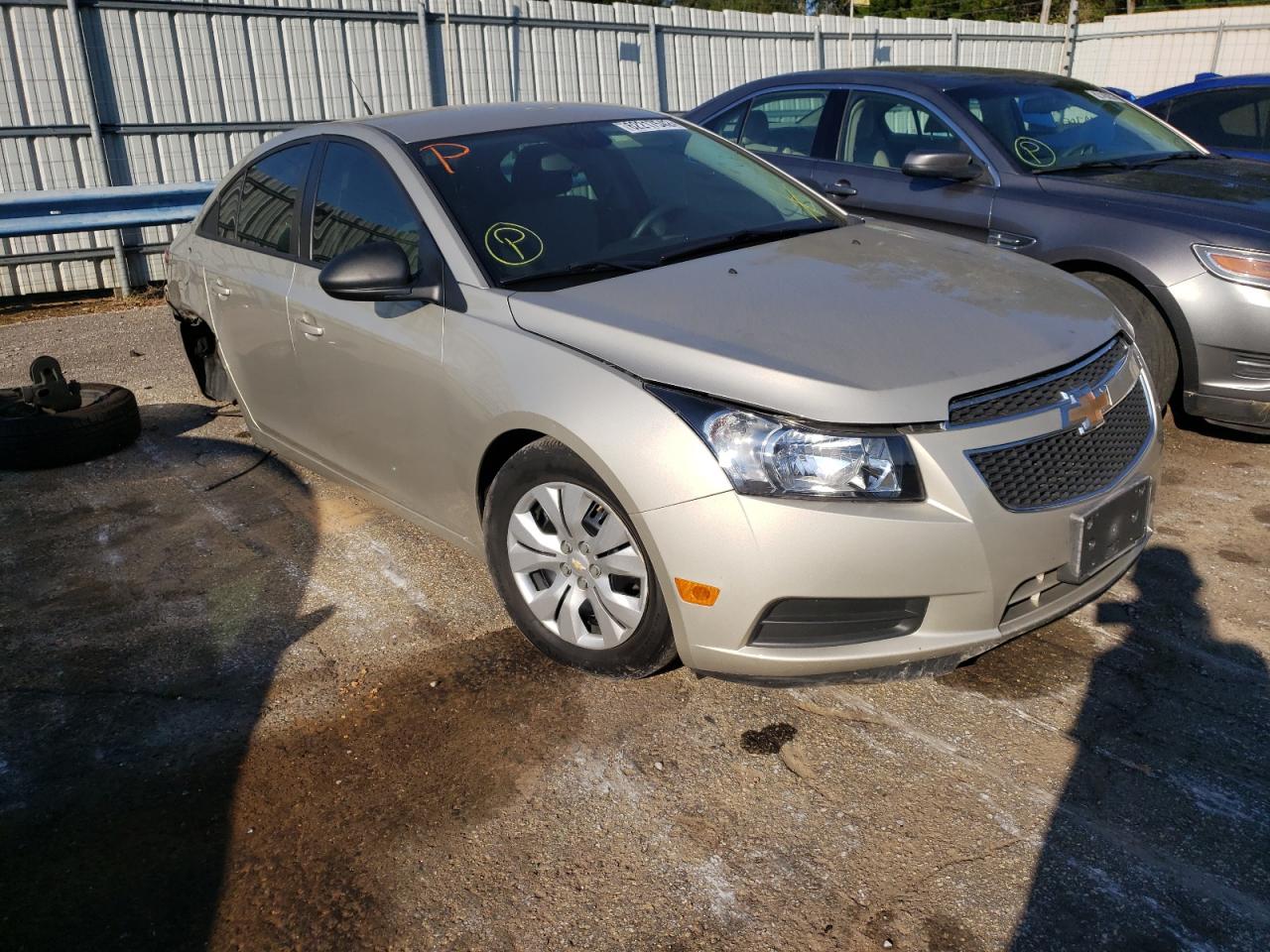 Chevrolet Cruze ls (2013)