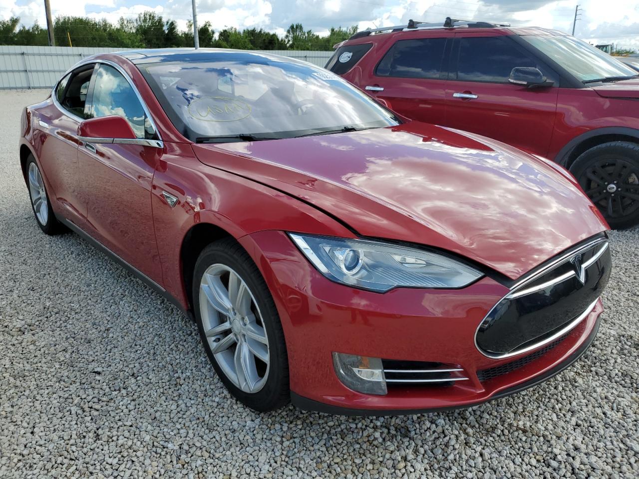 Tesla Model s (2013)