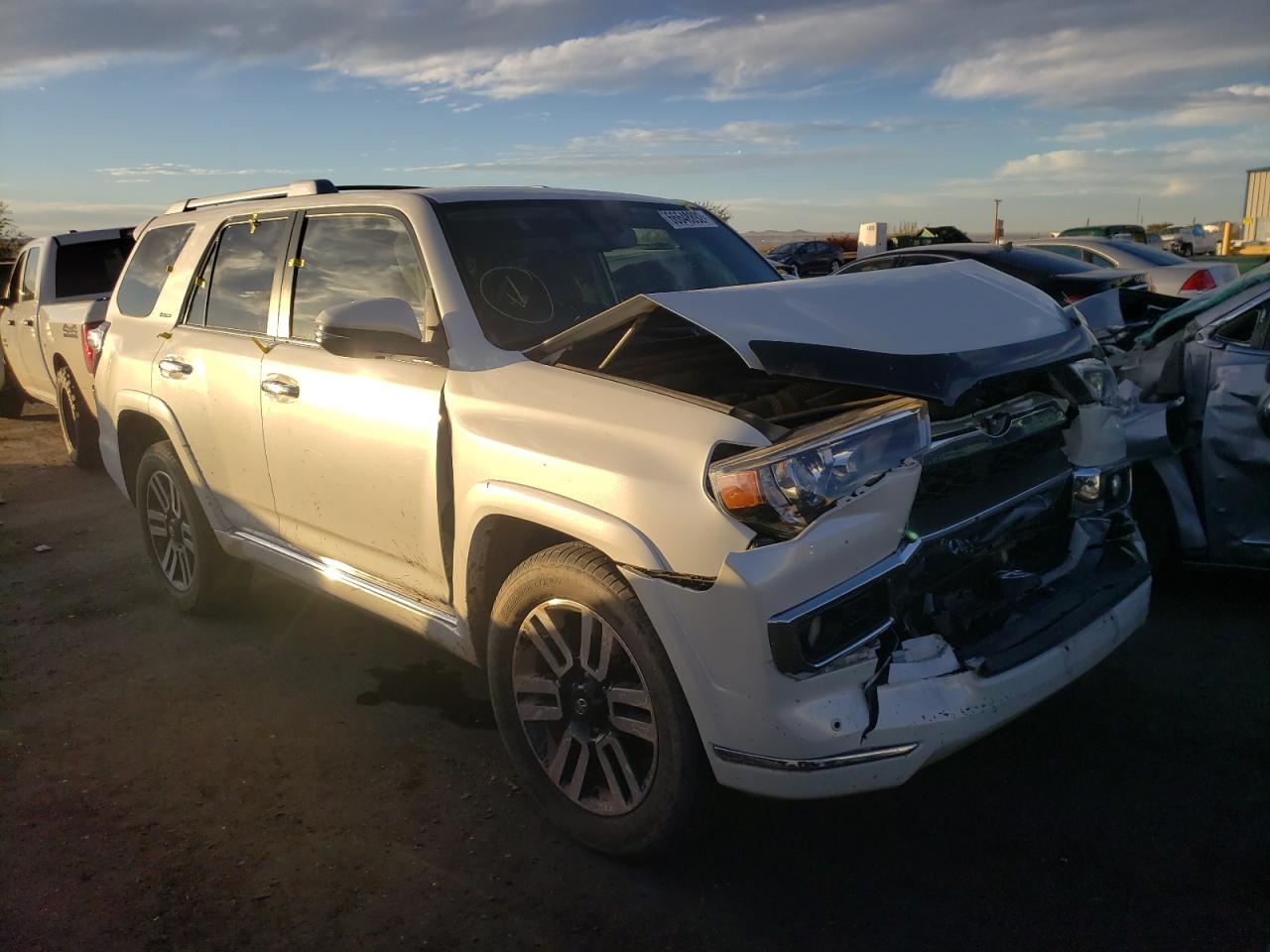 Toyota 4runner sr (2018)