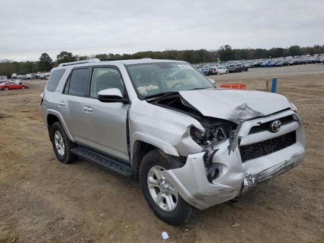 Toyota 4runner sr (2015)