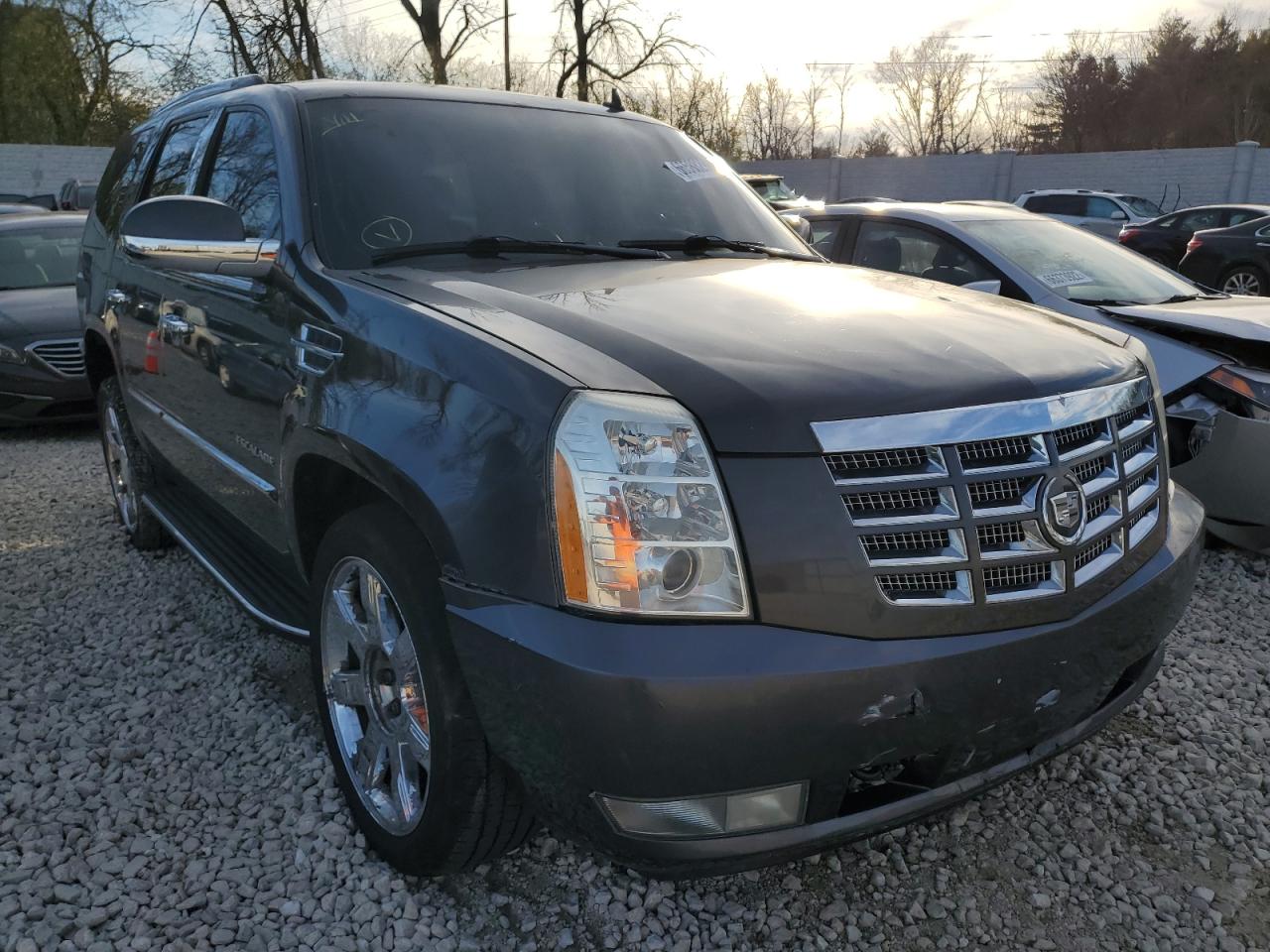 Cadillac Escalade l (2011)