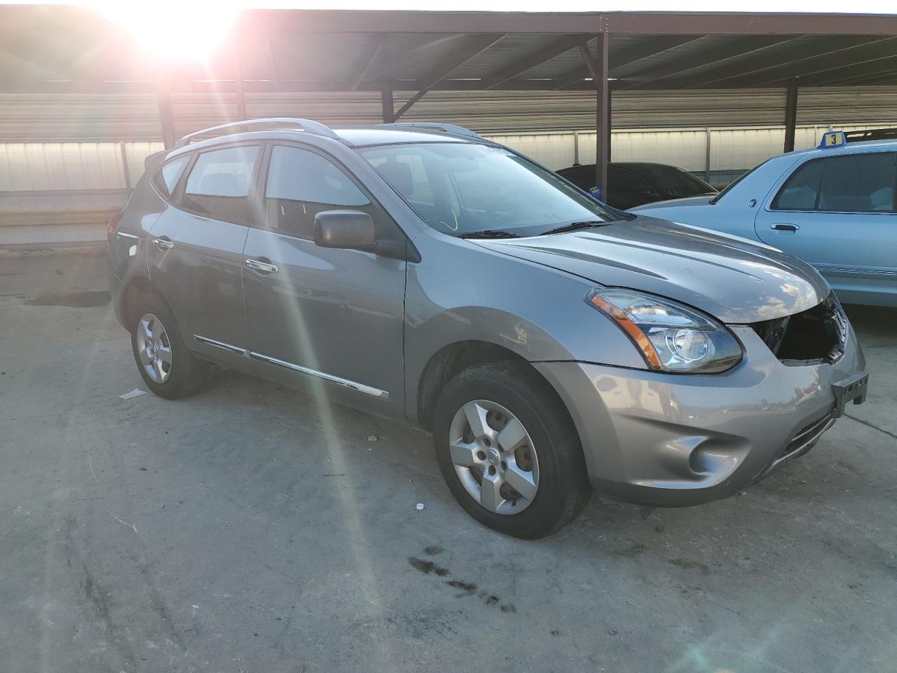 Nissan Rogue sele (2015)