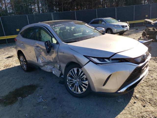Toyota Venza le (2021)