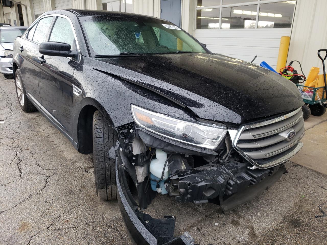 Ford Taurus se (2016)