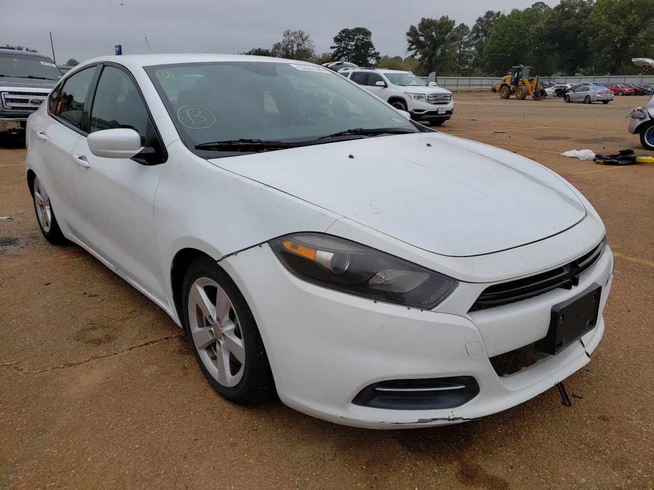 Dodge Dart sxt (2015)