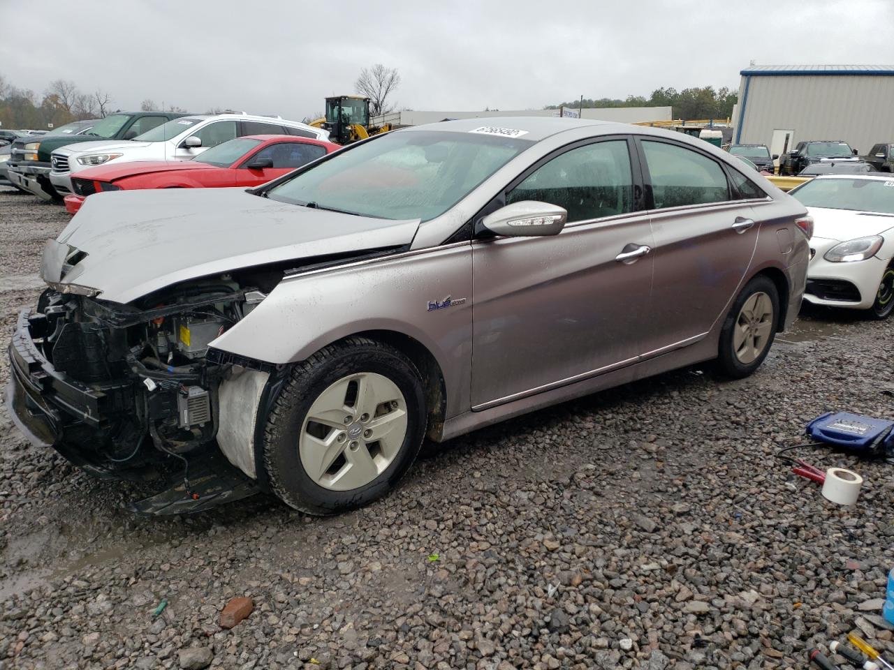 Hyundai Sonata hyb (2012)