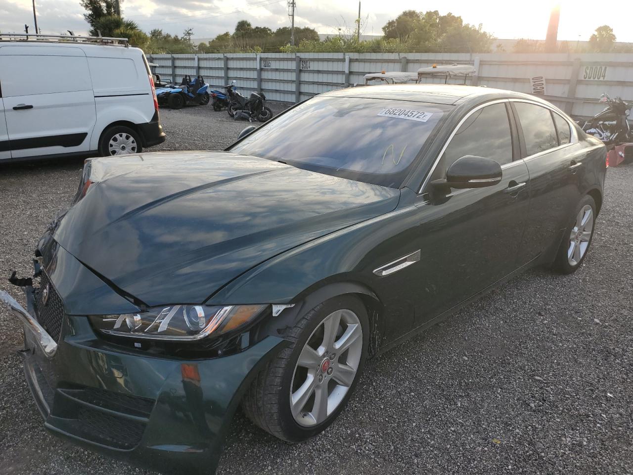 Jaguar Xe prestig (2017)