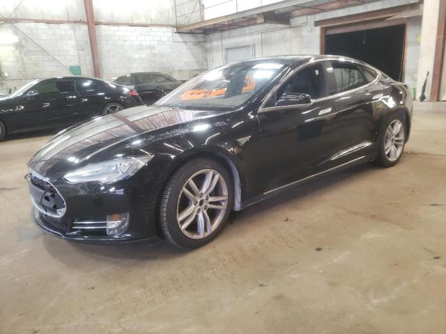Tesla Model s (2015)