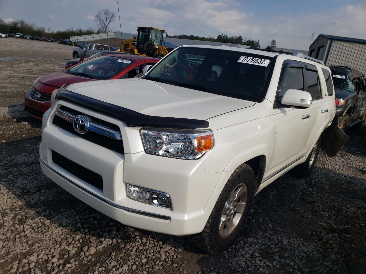 Toyota 4runner sr (2013)