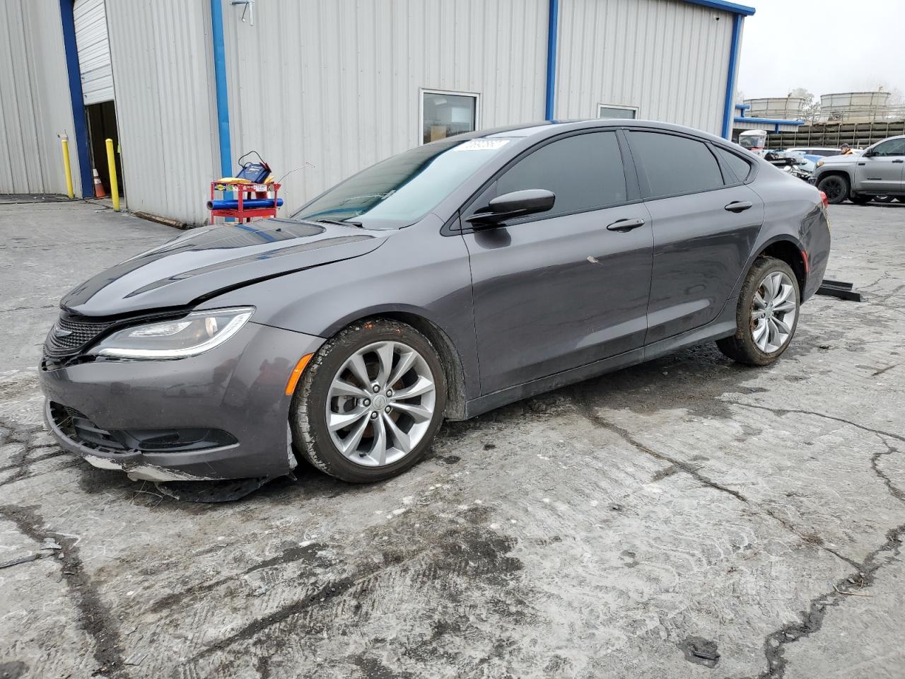 Chrysler 200 s (2015)