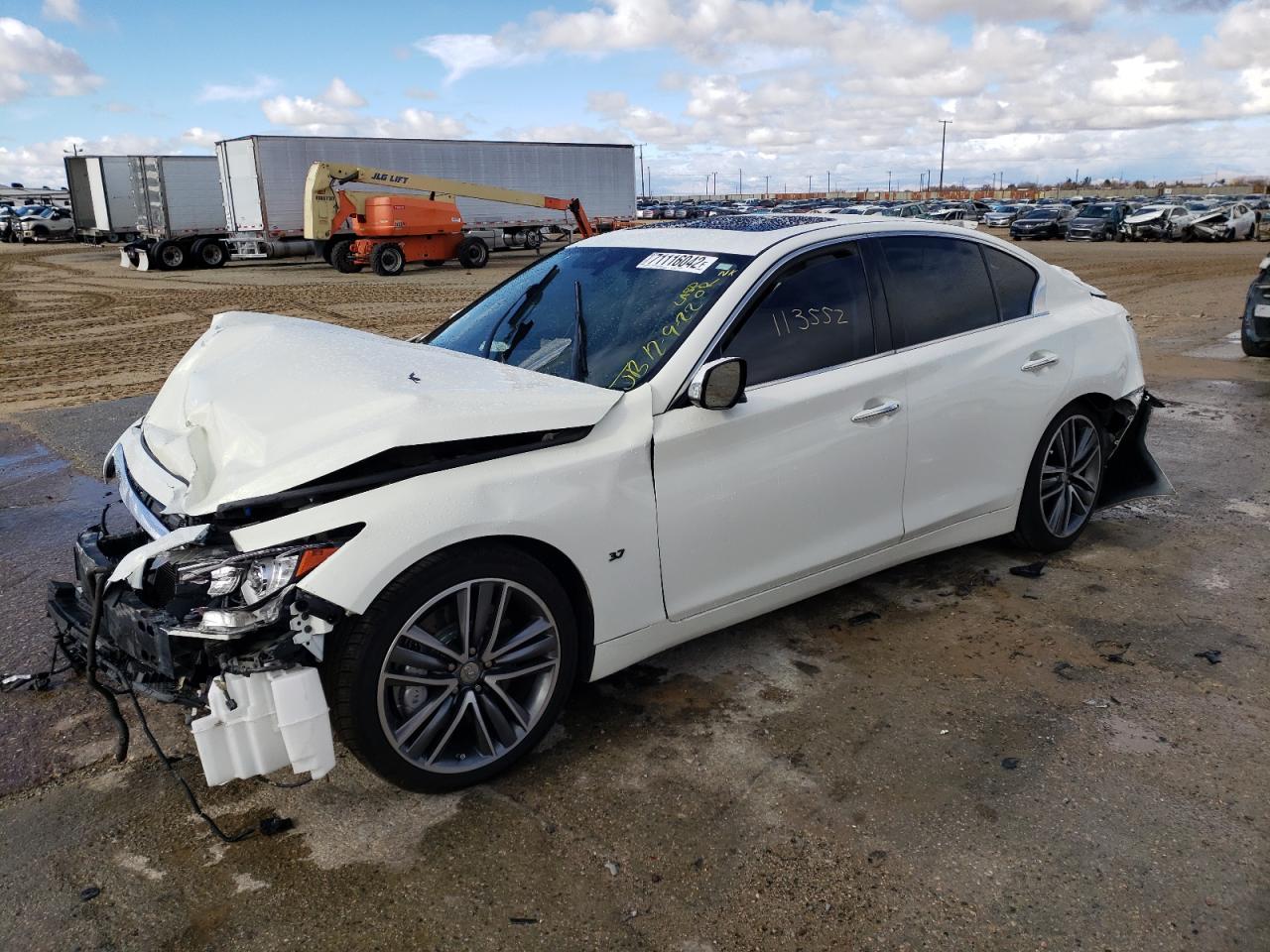 Infiniti Q50 base (2014)