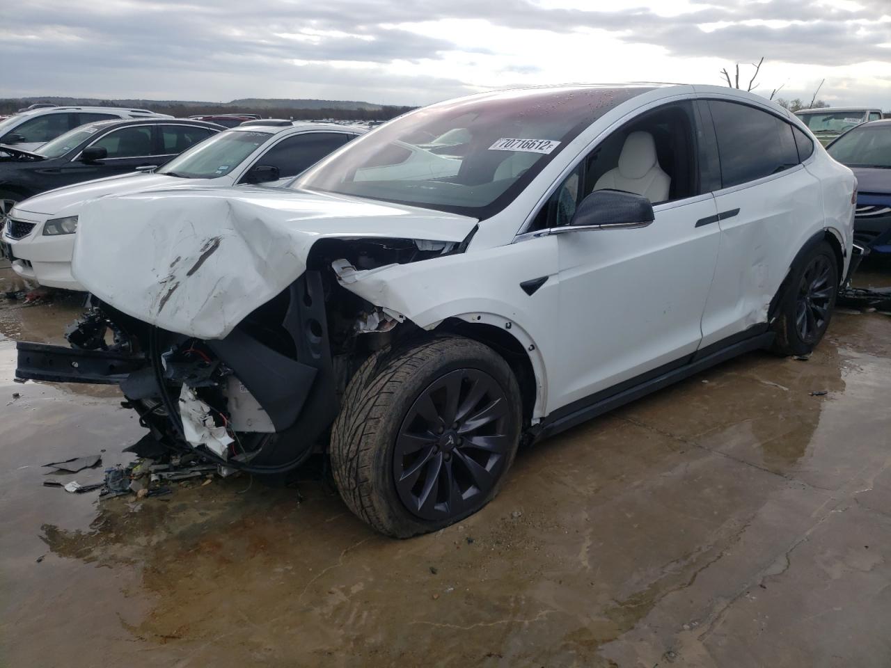 Tesla Model x (2018)