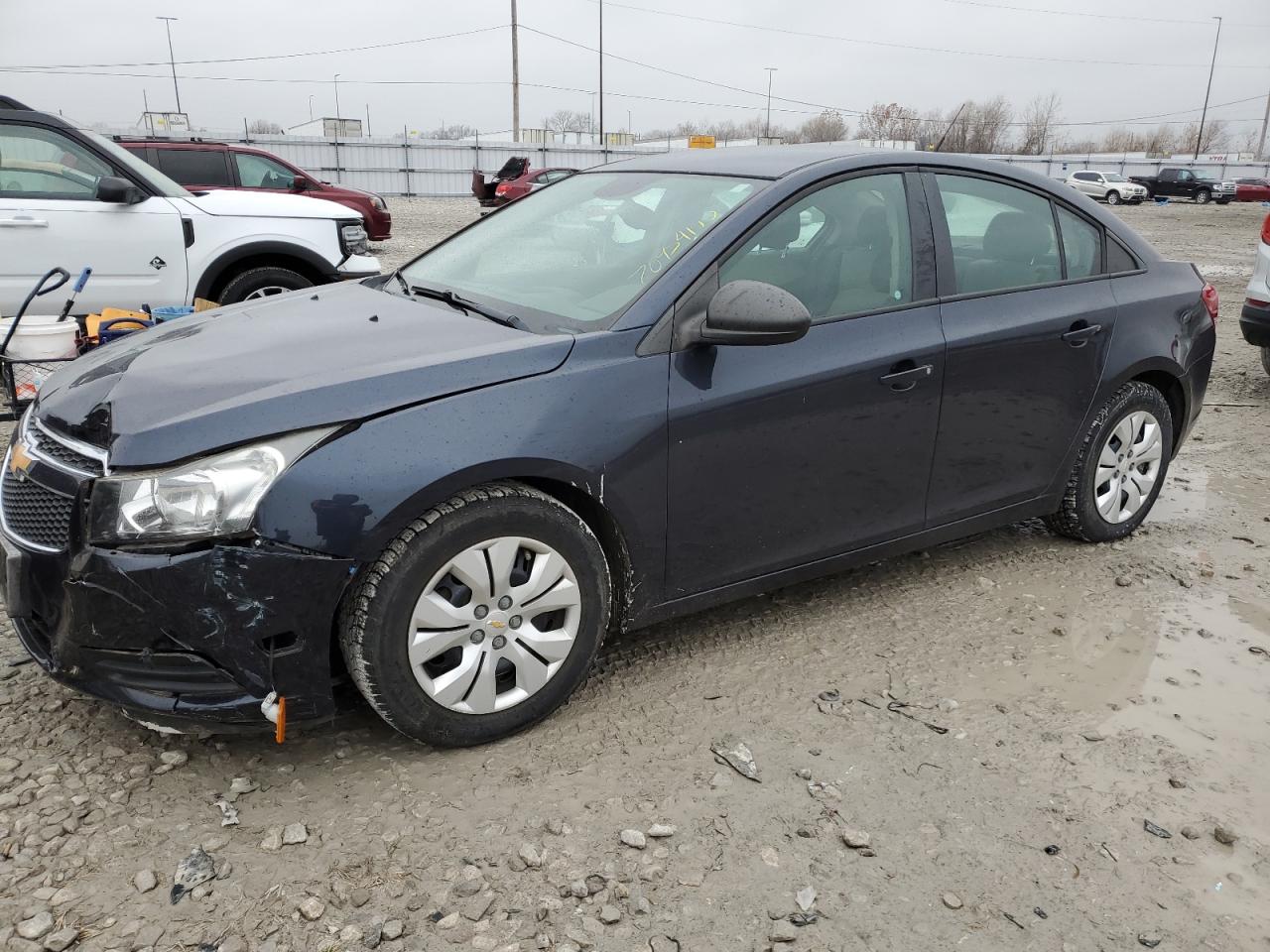Chevrolet Cruze ls (2014)
