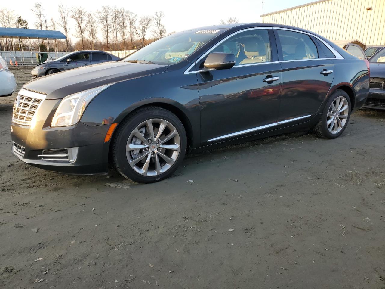 Cadillac Xts luxury (2013)