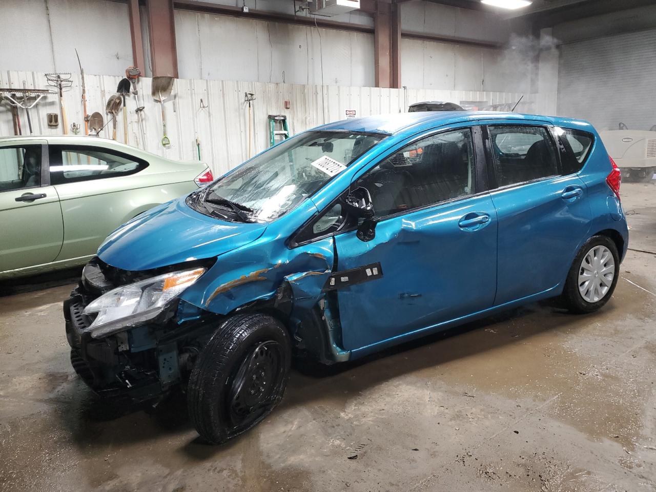 Nissan Versa note (2015)
