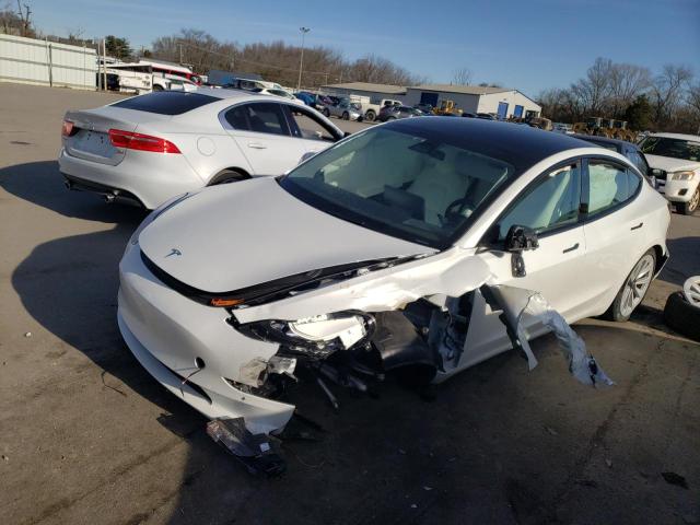 Tesla Model 3 (2022)
