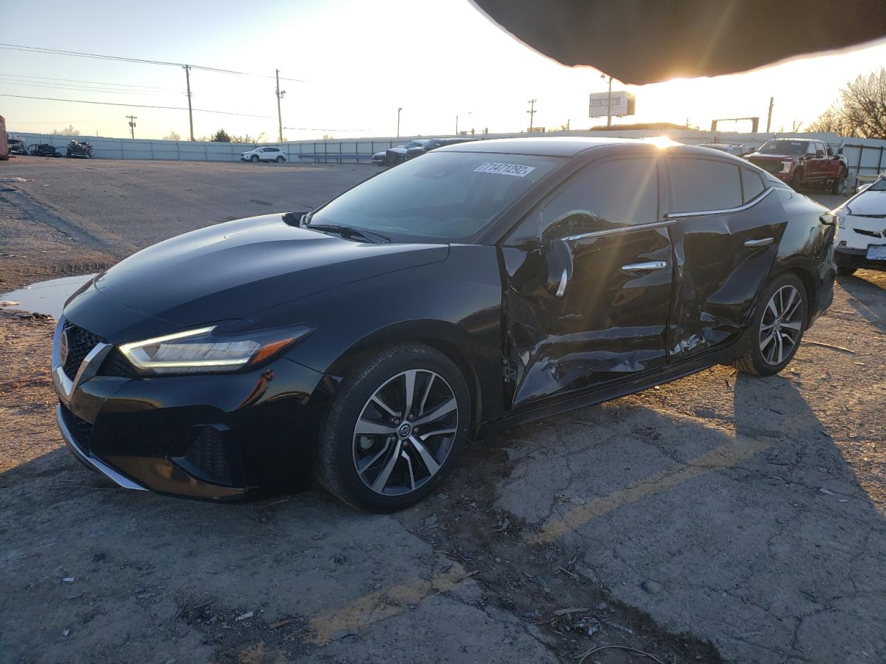 Nissan Maxima sv (2020)