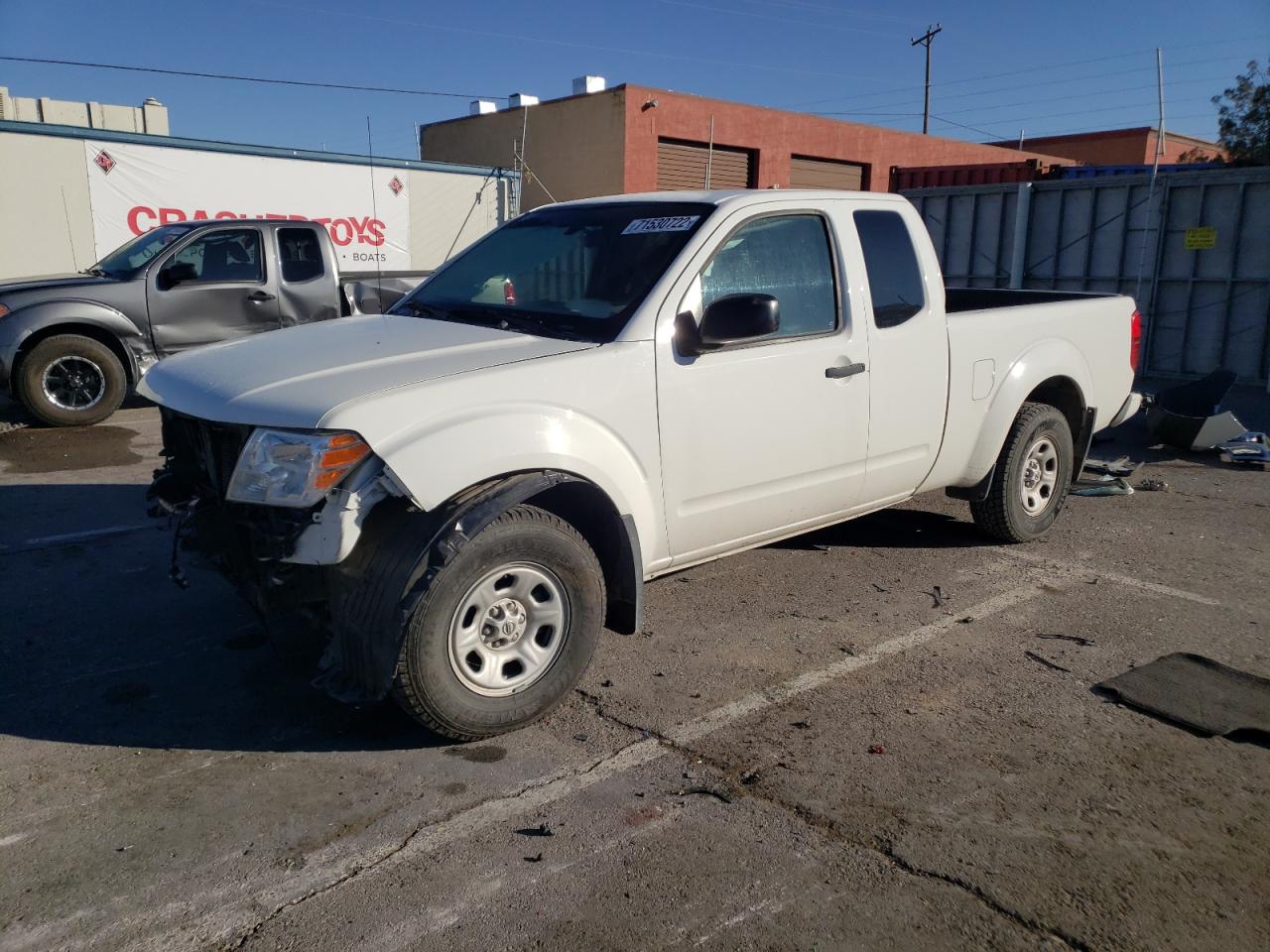 Nissan Frontier s (2019)