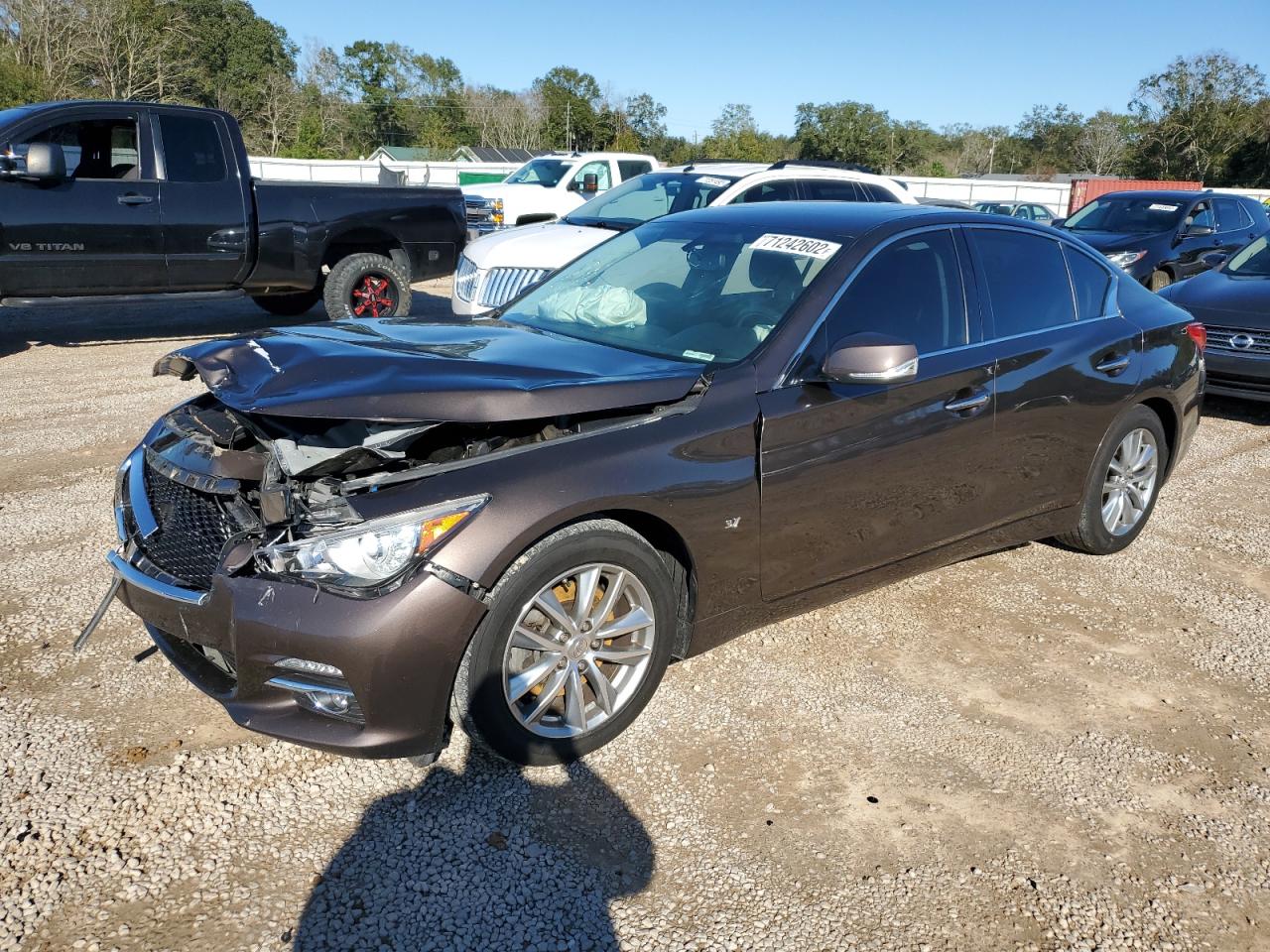 Infiniti Q50 base (2014)