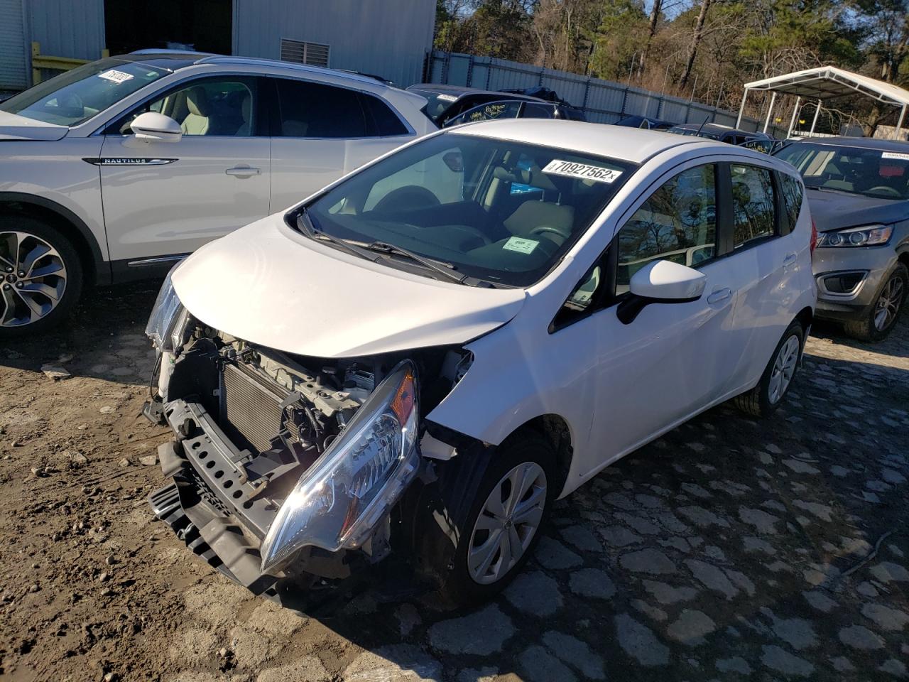 Nissan Versa note (2017)