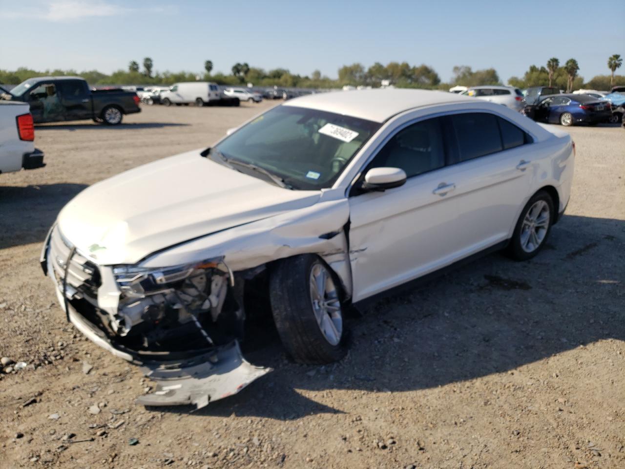 Ford Taurus (2016)