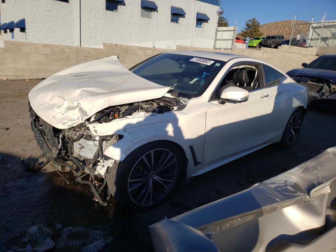 Infiniti Q60 premiu (2017)