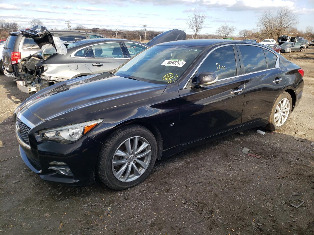 Infiniti Q50 base (2015)