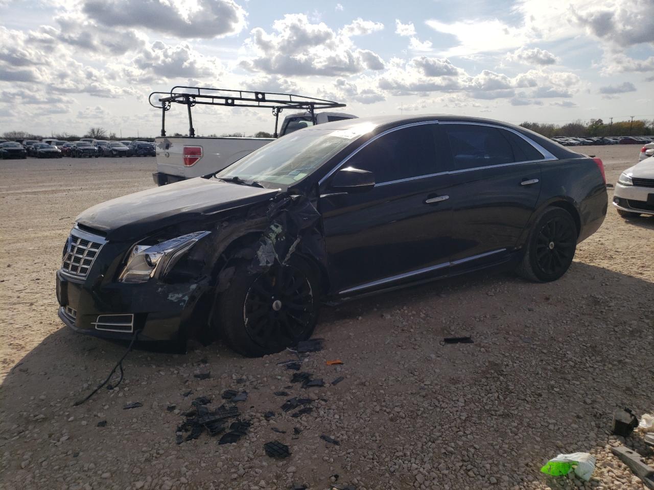 Cadillac Xts luxury (2013)