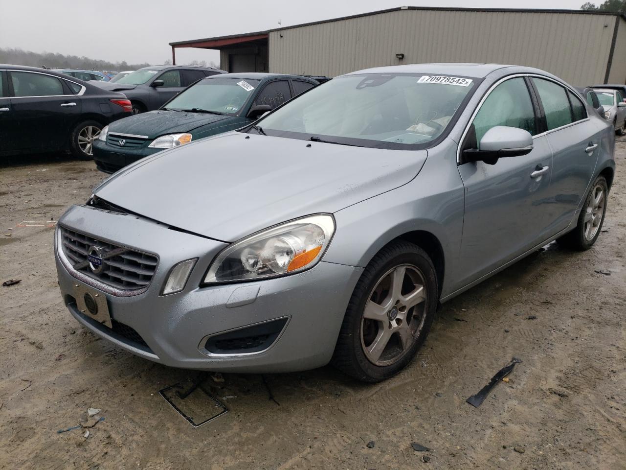 Volvo S60 t5 (2013)