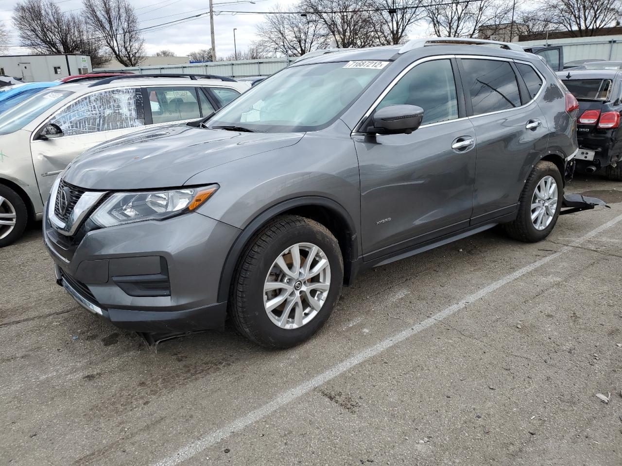 Nissan Rogue sv h (2018)
