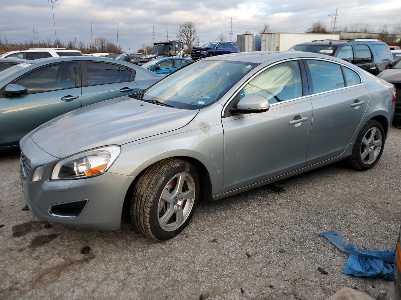Volvo S60 t5 (2013)