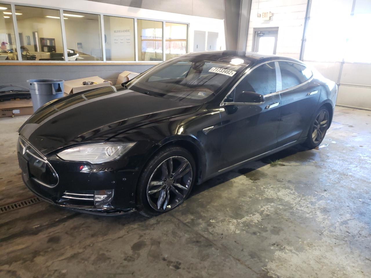 Tesla Model s (2014)