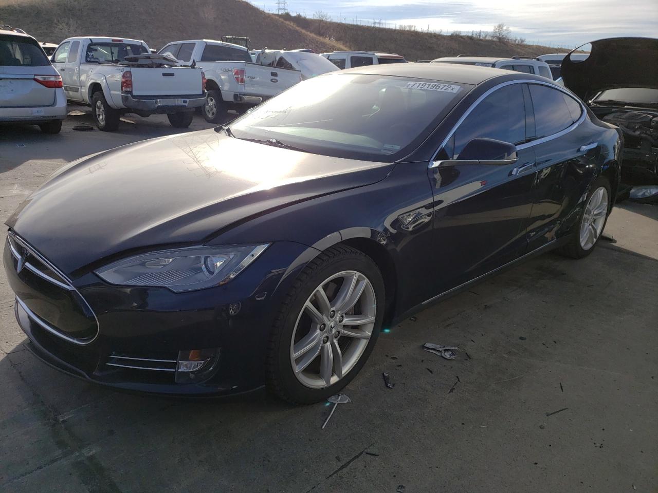 Tesla Model s (2013)