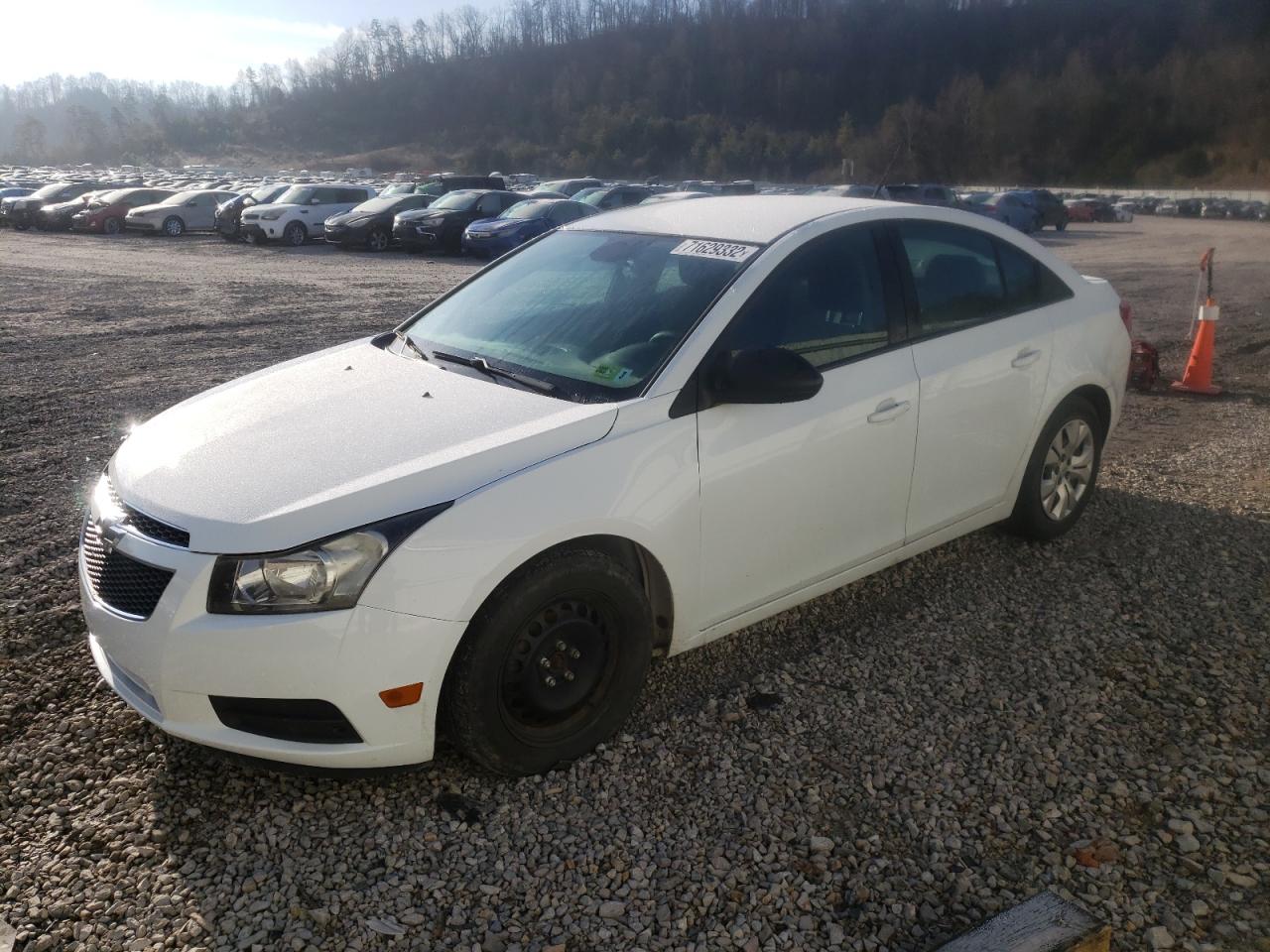 Chevrolet Cruze ls (2014)