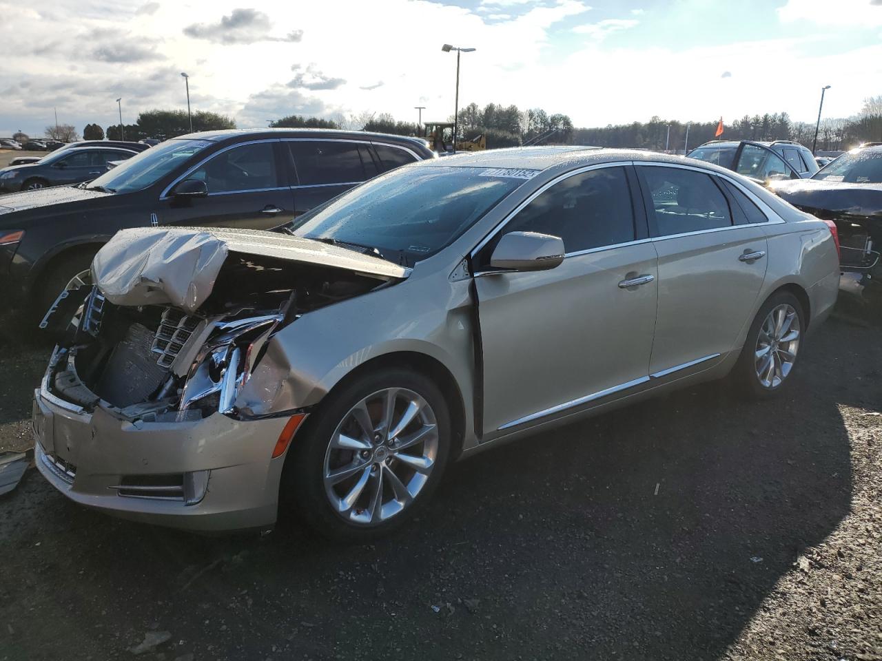 Cadillac Xts luxury (2014)