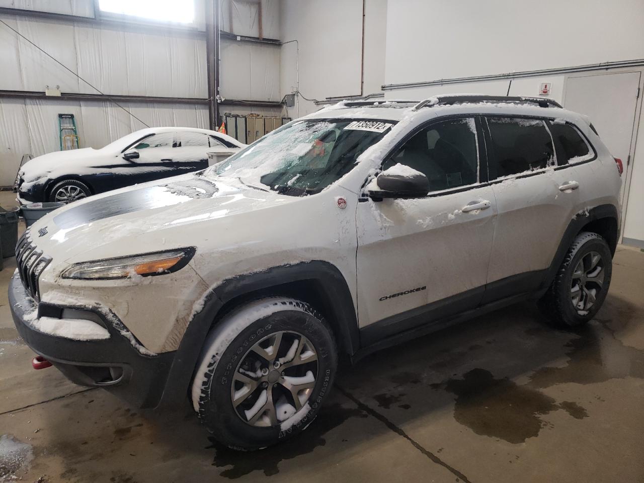 Jeep Cherokee t (2016)