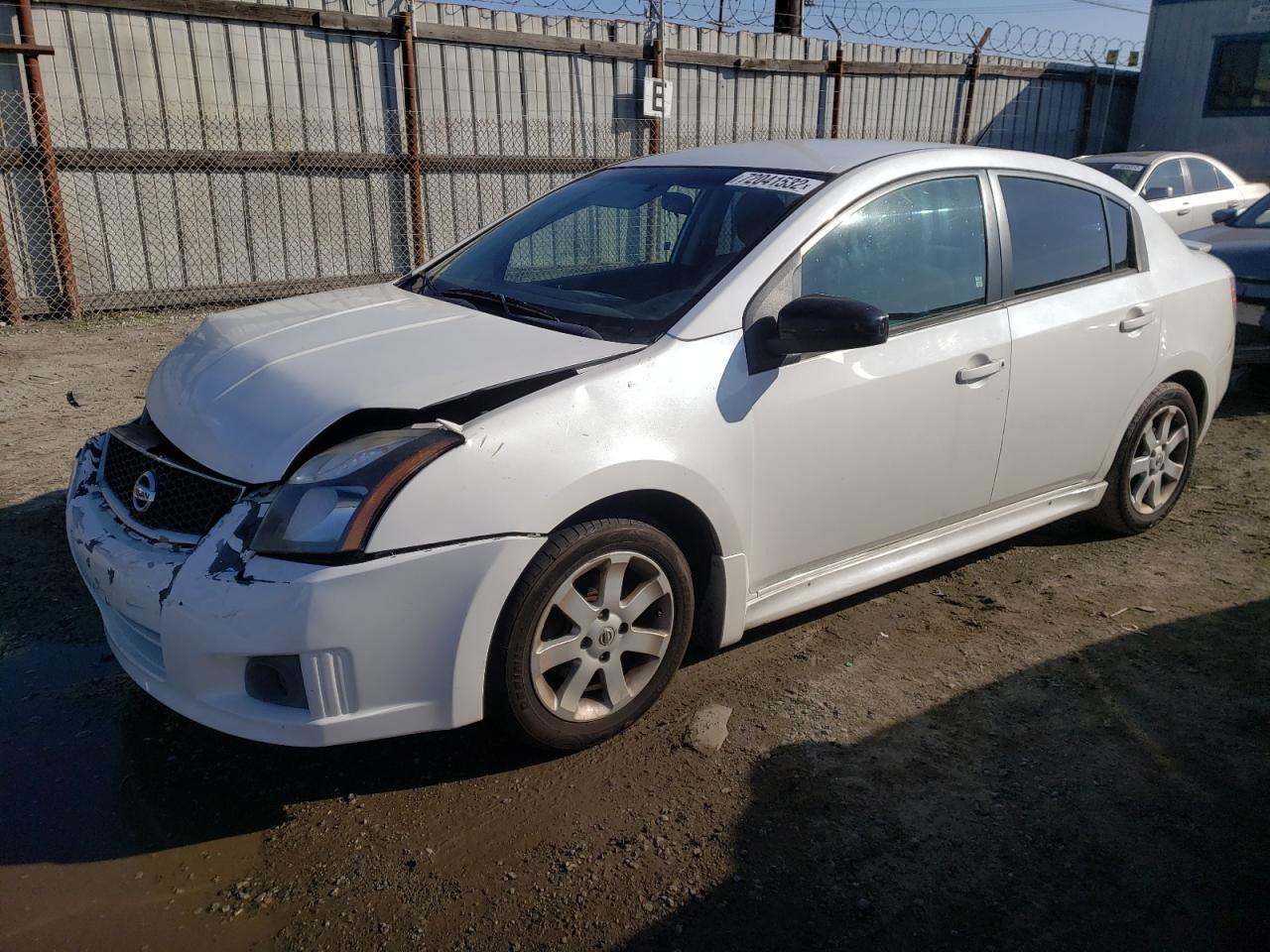 Nissan Sentra 2-0 (2011)